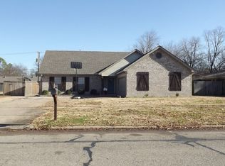 1113 Clement Rd, West Memphis, AR 72301