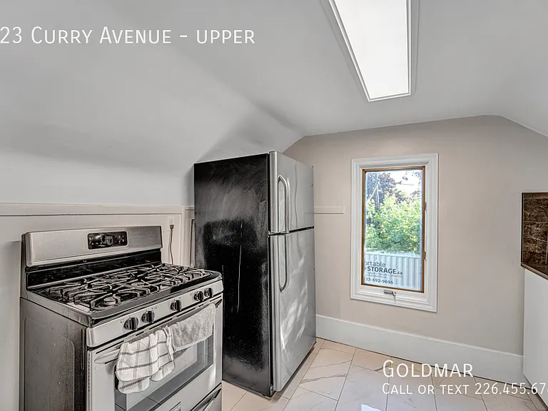 923 Curry Ave #2 — Photo 3