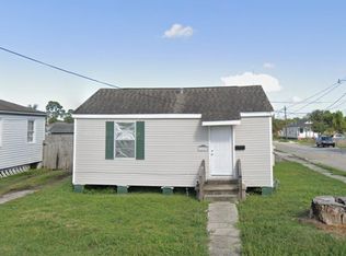 2227 Stafford St, Gretna, LA 70053