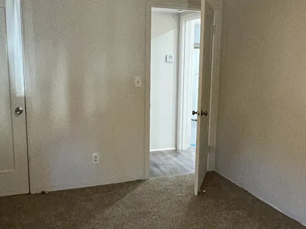 623 W Hedges Ave, Fresno, CA