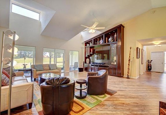 Home For Sale In Fountains