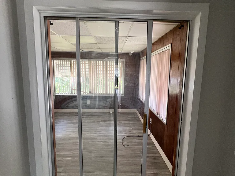 11915 E Granger Rd — Photo 10