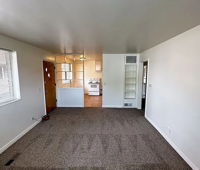1365 S Emery St #B1 — Photo 4