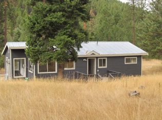 33 Old West Curlew Lake Rd, Republic, WA 99166