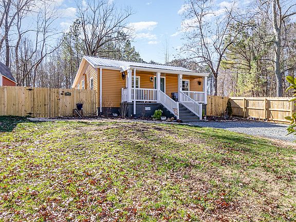 3rd image of 6118 Kelvin Dr