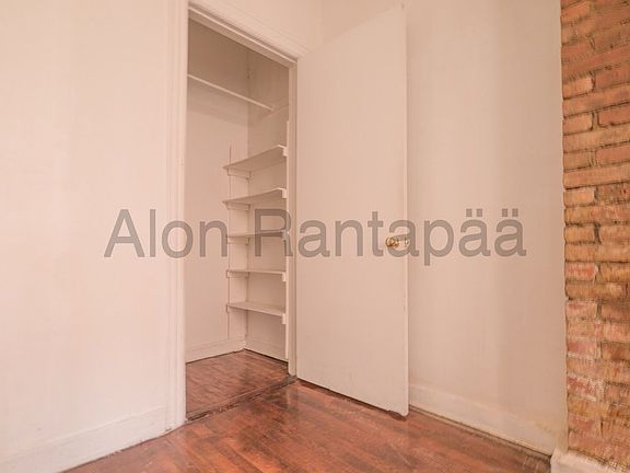 3rd image of 197 7th Ave APT 2B
