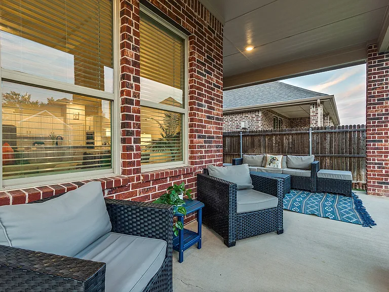 3129 Maverick Dr — Photo 28