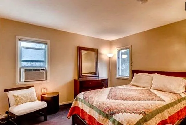 Bedroom w/ new Queen Casper mattress