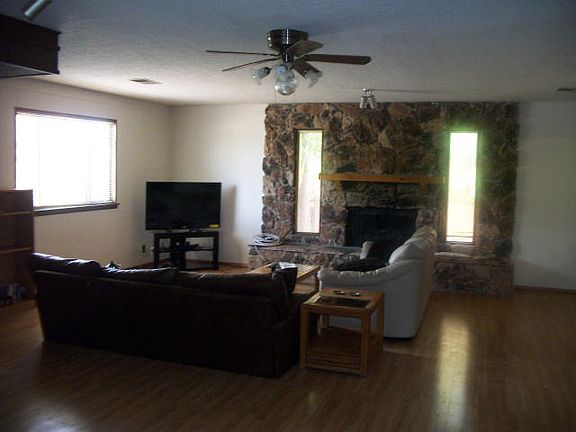 4th image of 5545 Camino Viento NW