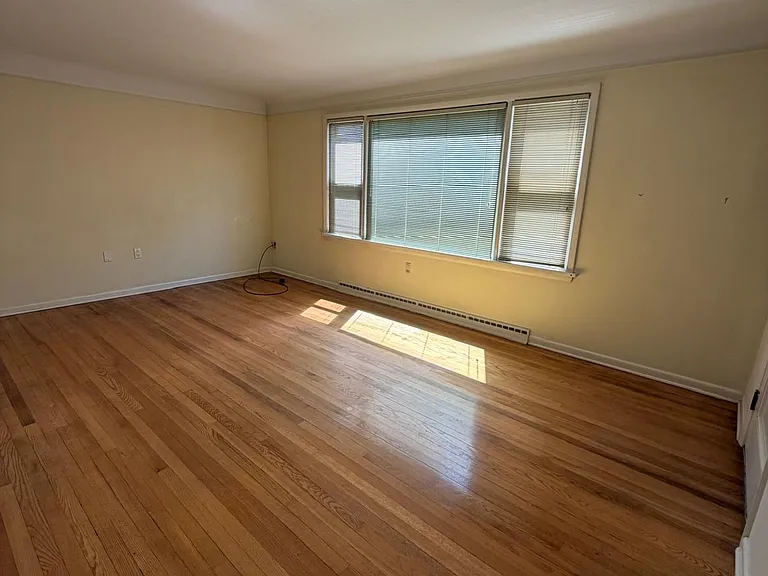 7101 Reynolds Rd — Photo 20