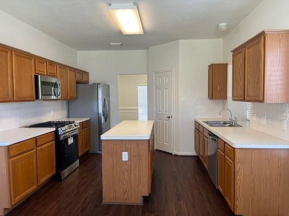 5th image of 1424 Dan Cox Ave