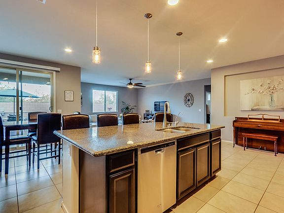5th image of 35505 N Bandolier Dr