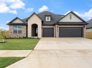 1311 Cullinan St, Centerton, AR 72719