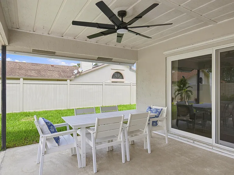 1259 Barnstaple Cir — Photo 38