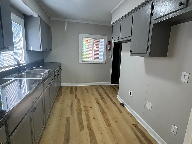 801 Pope St — Photo 2