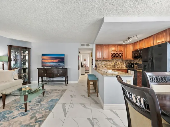 579 Normandy Ln, Delray Beach, FL