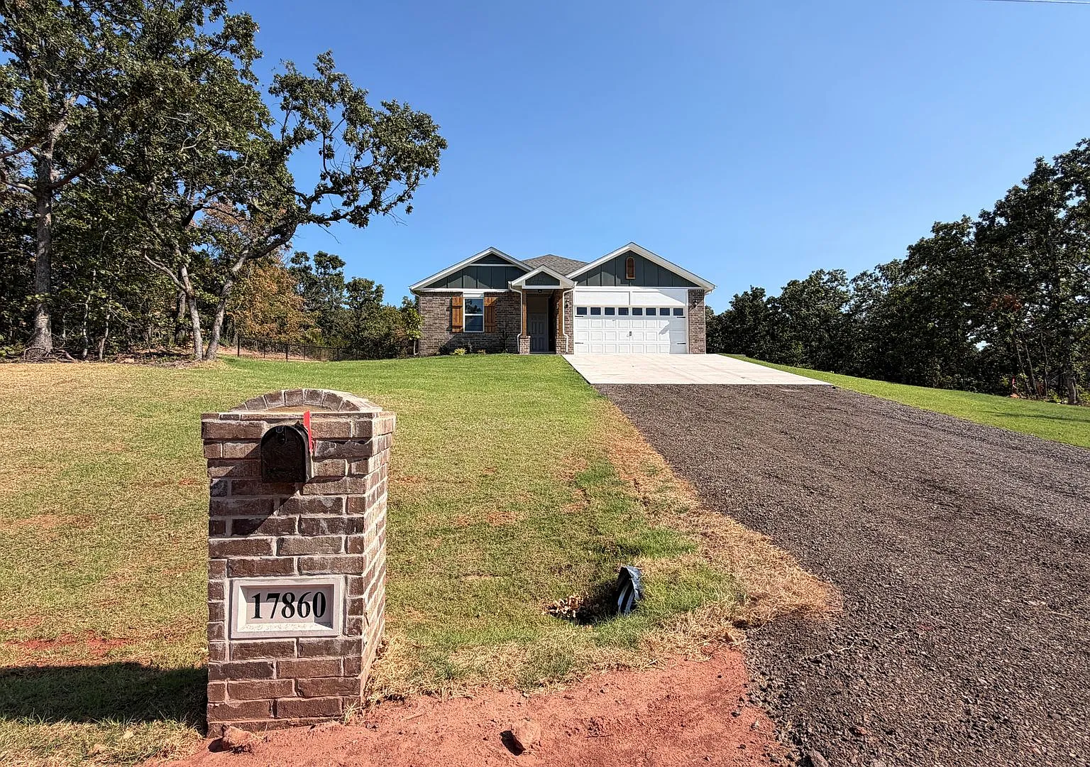 New Construction 4 Bedroom, 2 Bathroom on a 1.57 Acre Lot in the Ridge Creek Addition! — Photo 2