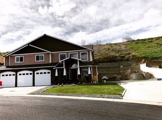 697 Apple Way, Selah, WA 98942