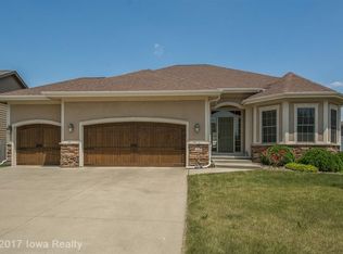 415 19th St SW, Altoona, IA 50009