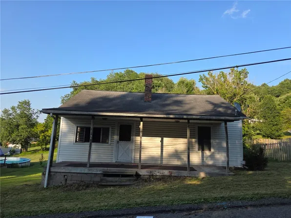 54 Sherlock Cir, Mc Donald, PA 15057