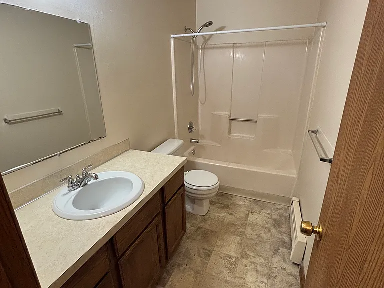 2906 Barry St #7 — Photo 4