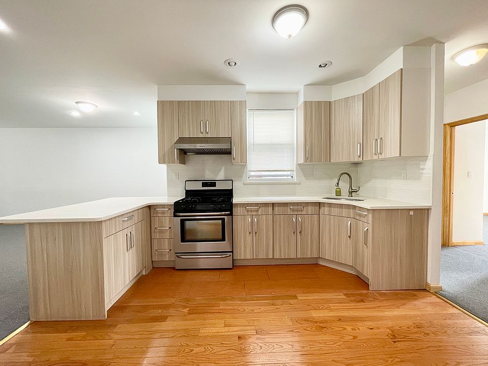 1st image of 9008 Fort Hamilton Pkwy Floor 2