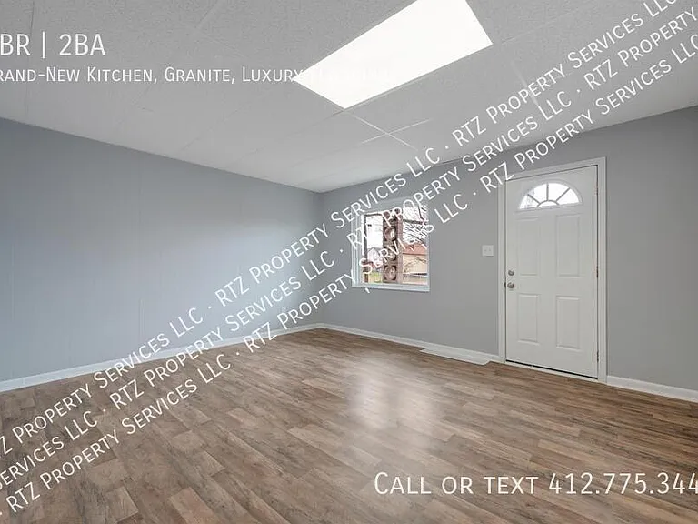 1805 Flagler St — Photo 4