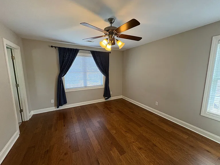 210 Anderson St — Photo 7