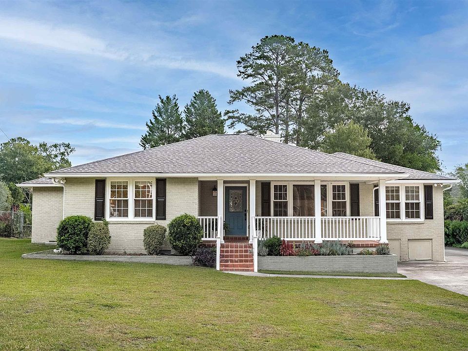 1st image of 904 Seminole Dr
