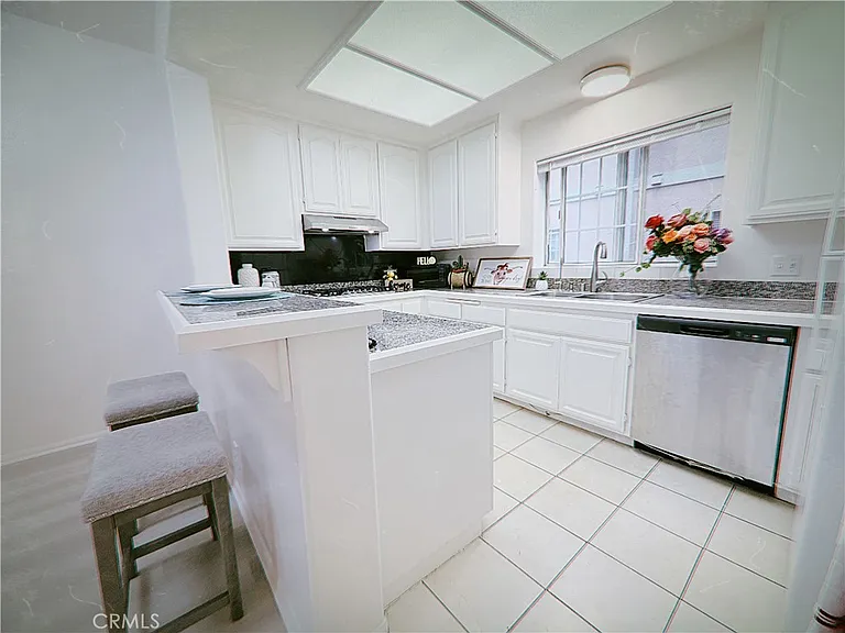 1141 Fairview Ave — Photo 13