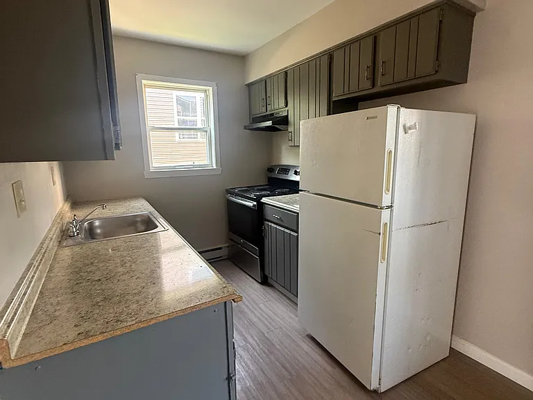 348 S 6th St #2B — Photo 1