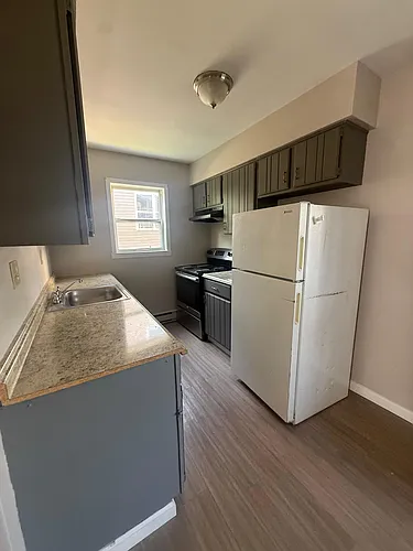 348 S 6th St #2B Photo 1