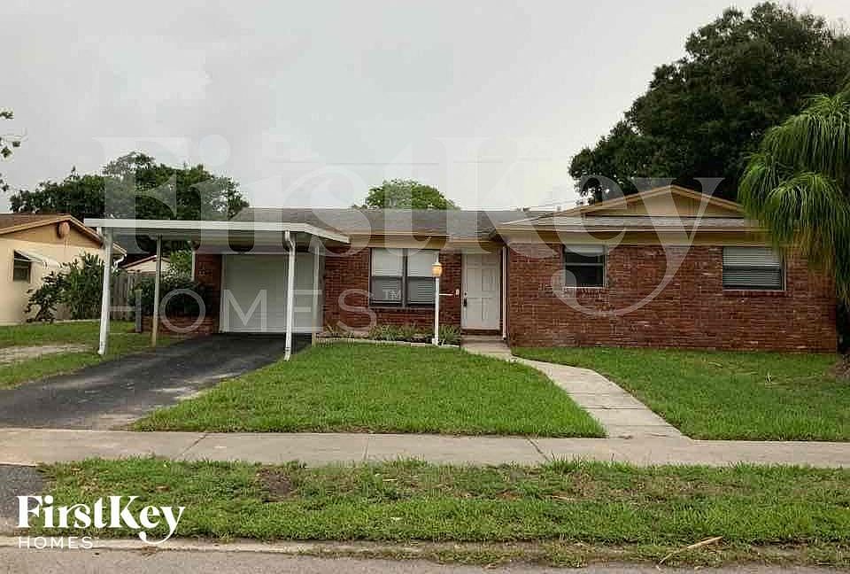 1st image of 1302 Crest Dr