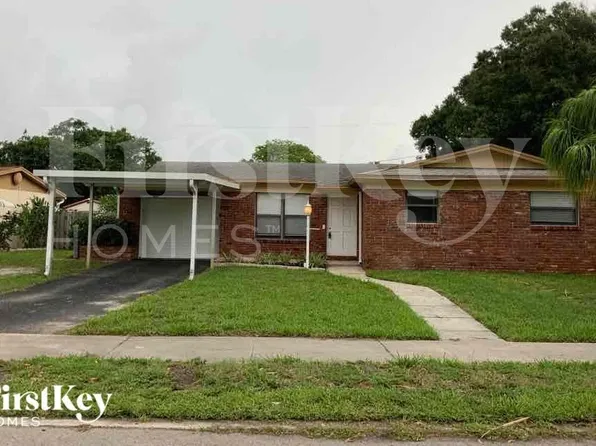 1302 Crest Dr, Lake Worth, FL 33461