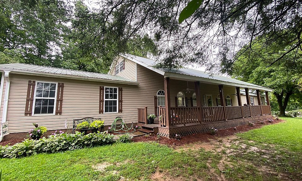 1st image of 44 Tom Sanford Dr