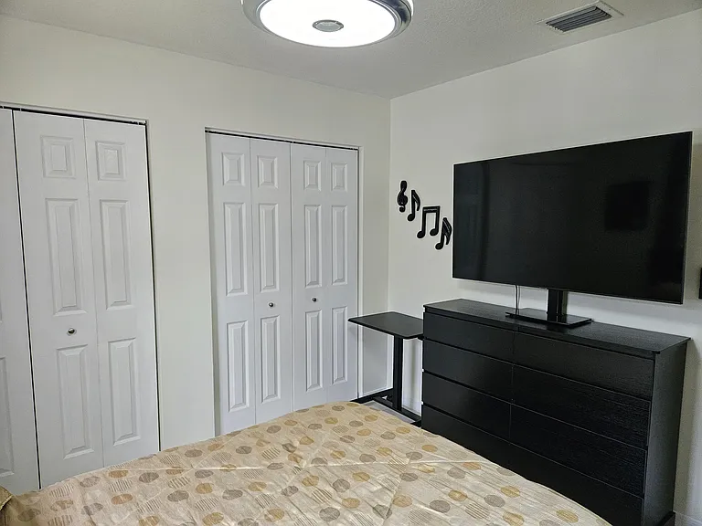 6021 SW 162nd Ct #1 — Photo 10