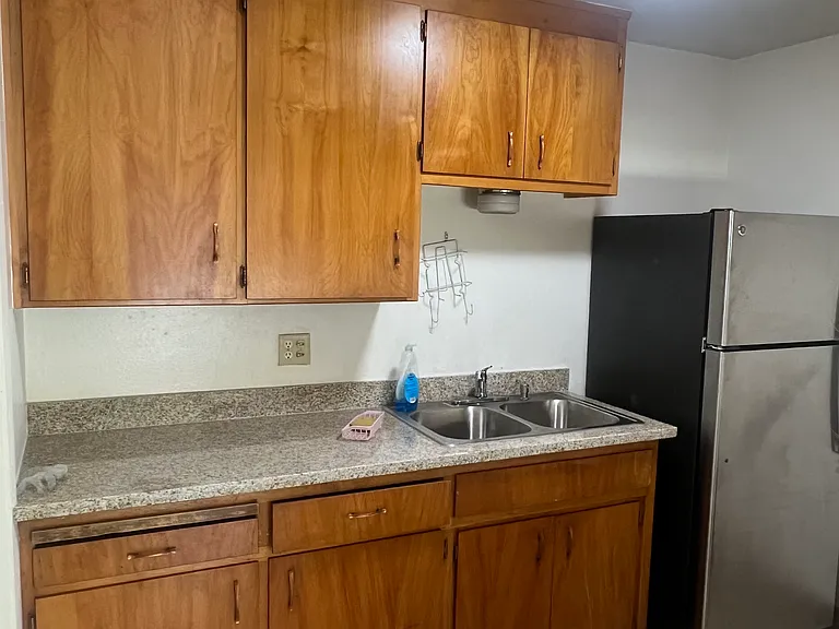 299 E Frances St #2 — Photo 6