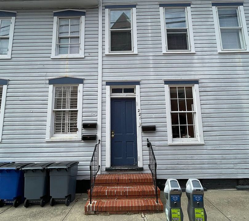 1st image of 41 Maryland Ave #2R