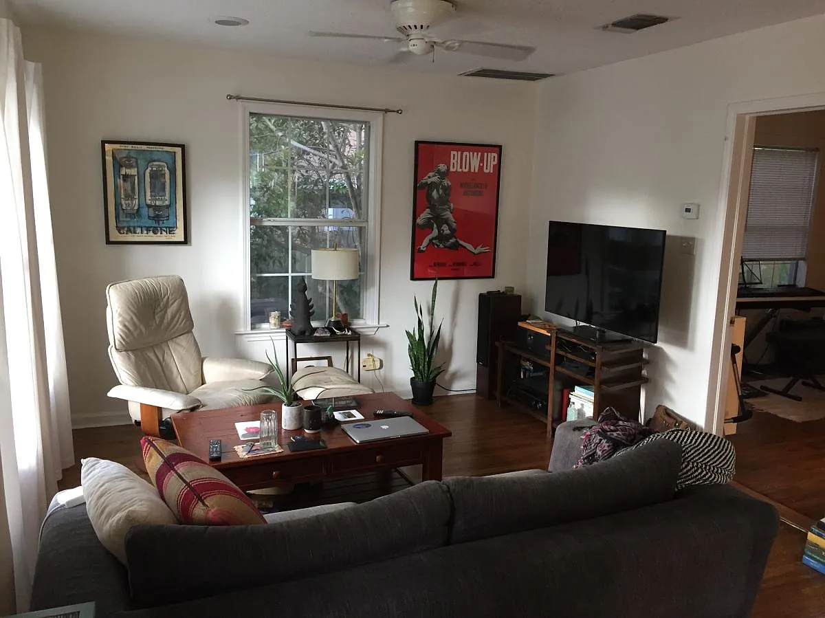 Living Area - 4702 Avenue H