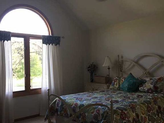 5th image of 3324 Shadywood Dr