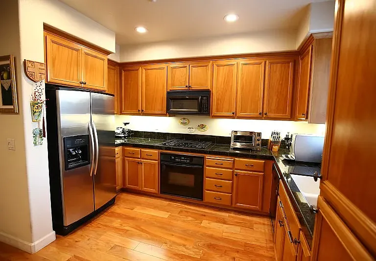 4535 Laird Cir — Photo 9