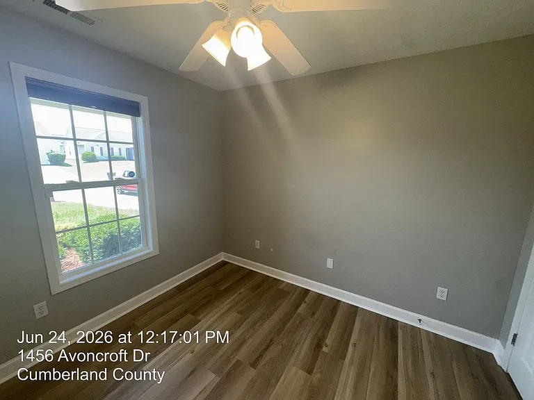 1456 Avoncroft Dr — Photo 19