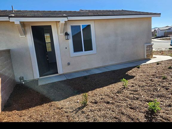 4th image of 30604 Noble Ct #B