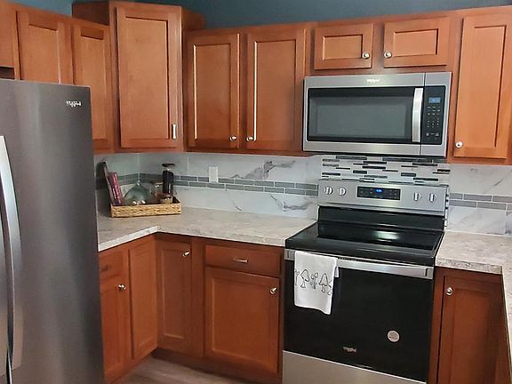 2nd image of 3654 Benhill Dr