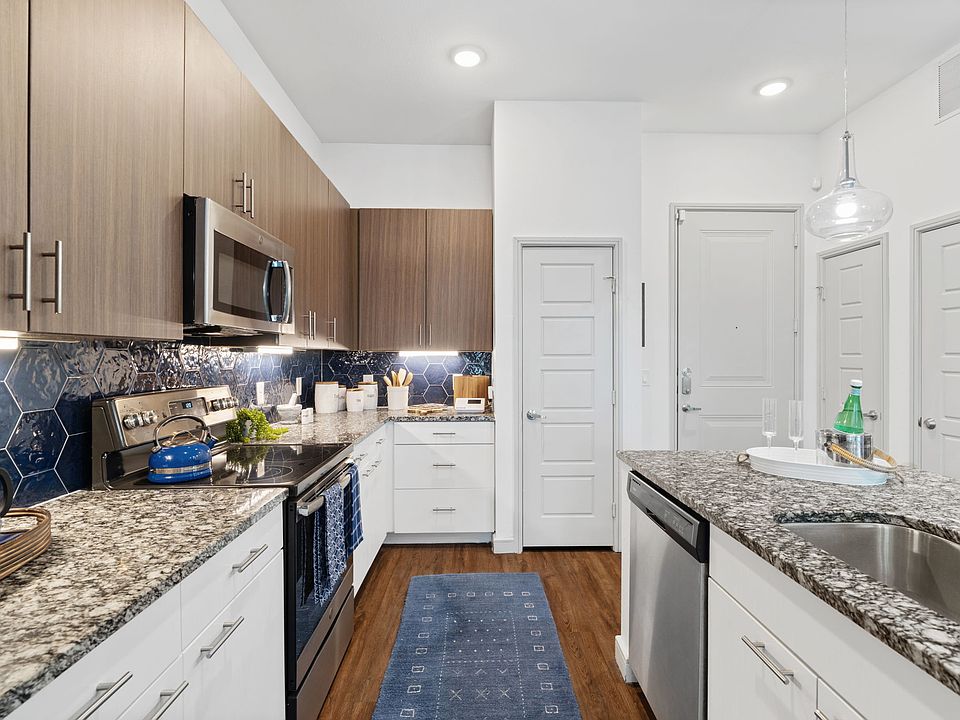 1st image of 4501 N Garland Ave #9213