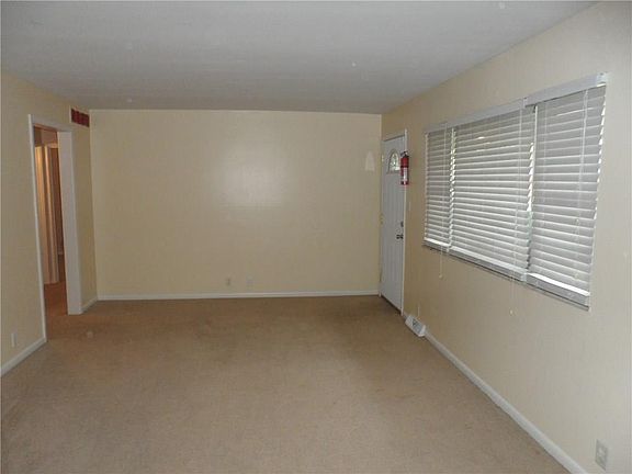 3rd image of 4526 N Edmondson Ave