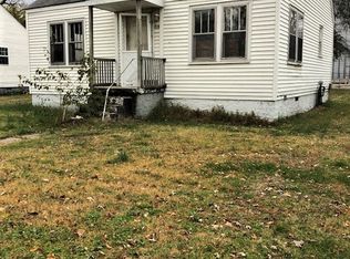 210 E Ironbanks Rd, Charleston, MO 63834