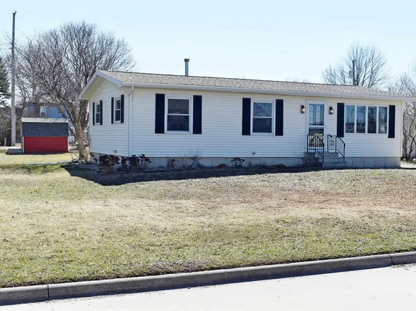 320 Pine St, Osage, IA 50461