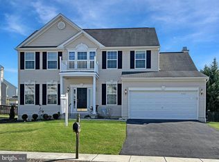 432 Hughs Rd, Charles Town, WV 25414