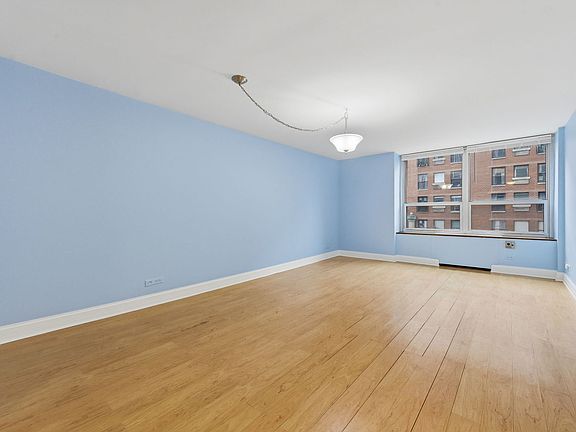 2nd image of 720 W Gordon Ter APT 3B
